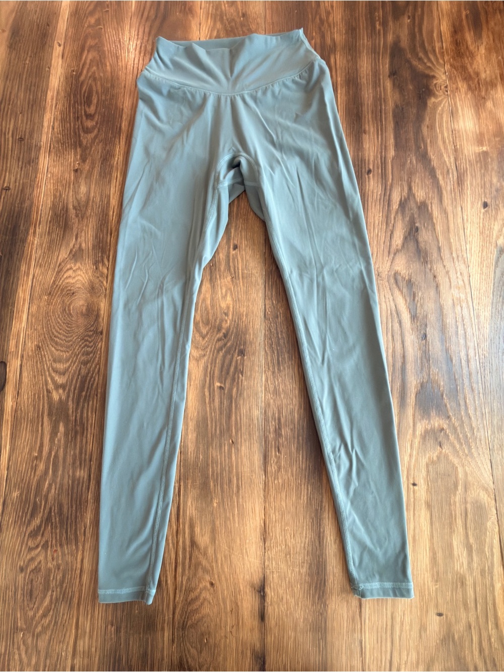High-Waist Women's Leggings in Sage Green